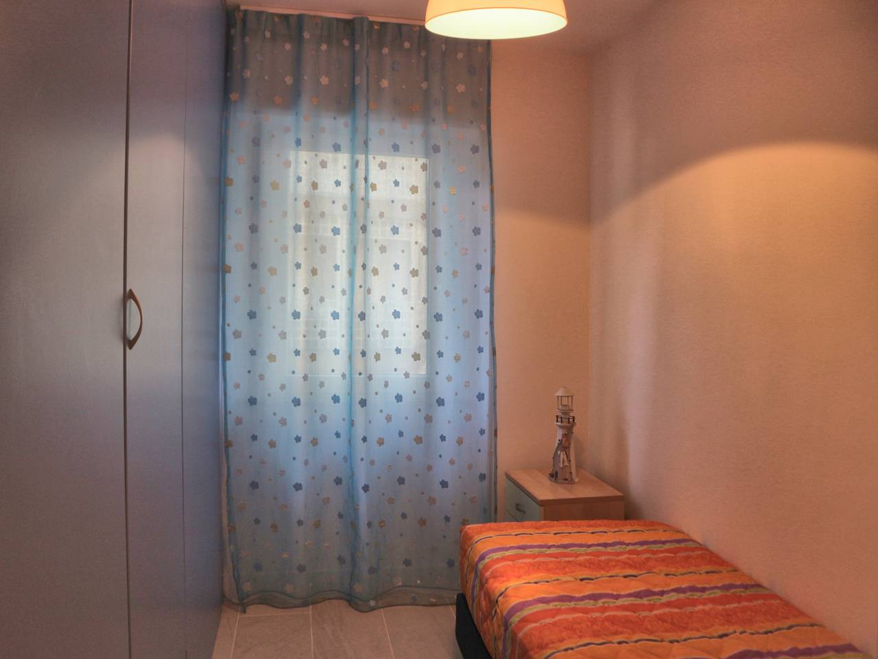 Entire apartment, Sea View Apartment with TV, AC & Parking, 2km from Beach in Lignano Sabbiadoro, Udine Province