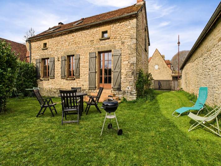 Gîte pour 7 personnes, avec jardin, adapté aux familles à Fanlac