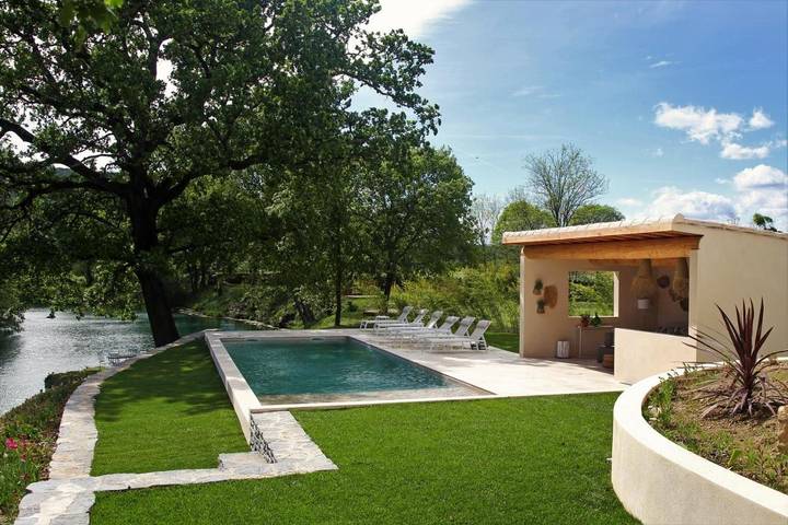 Maison d’hôte pour 2 personnes, avec Balcon et Terrasse ainsi que Jardin et Piscine à Sauve