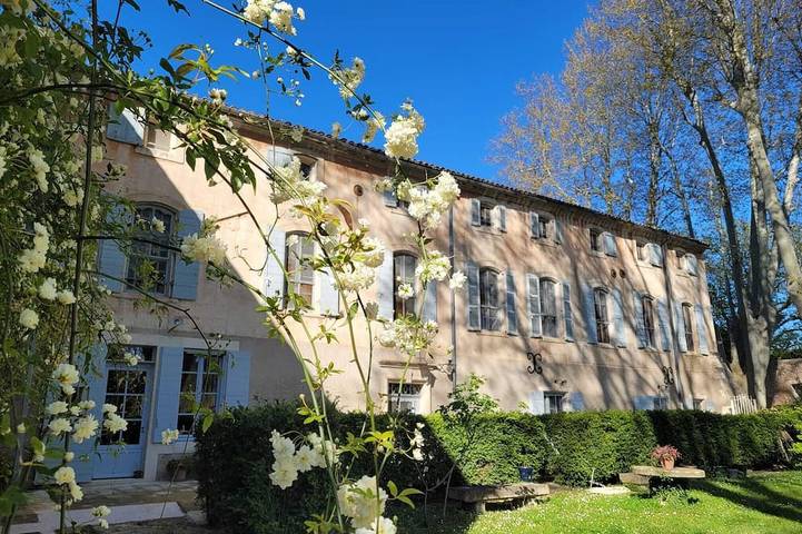 Maison de campagne pour 4 personnes, avec Jardin et Piscine à Maussane-les-Alpilles
