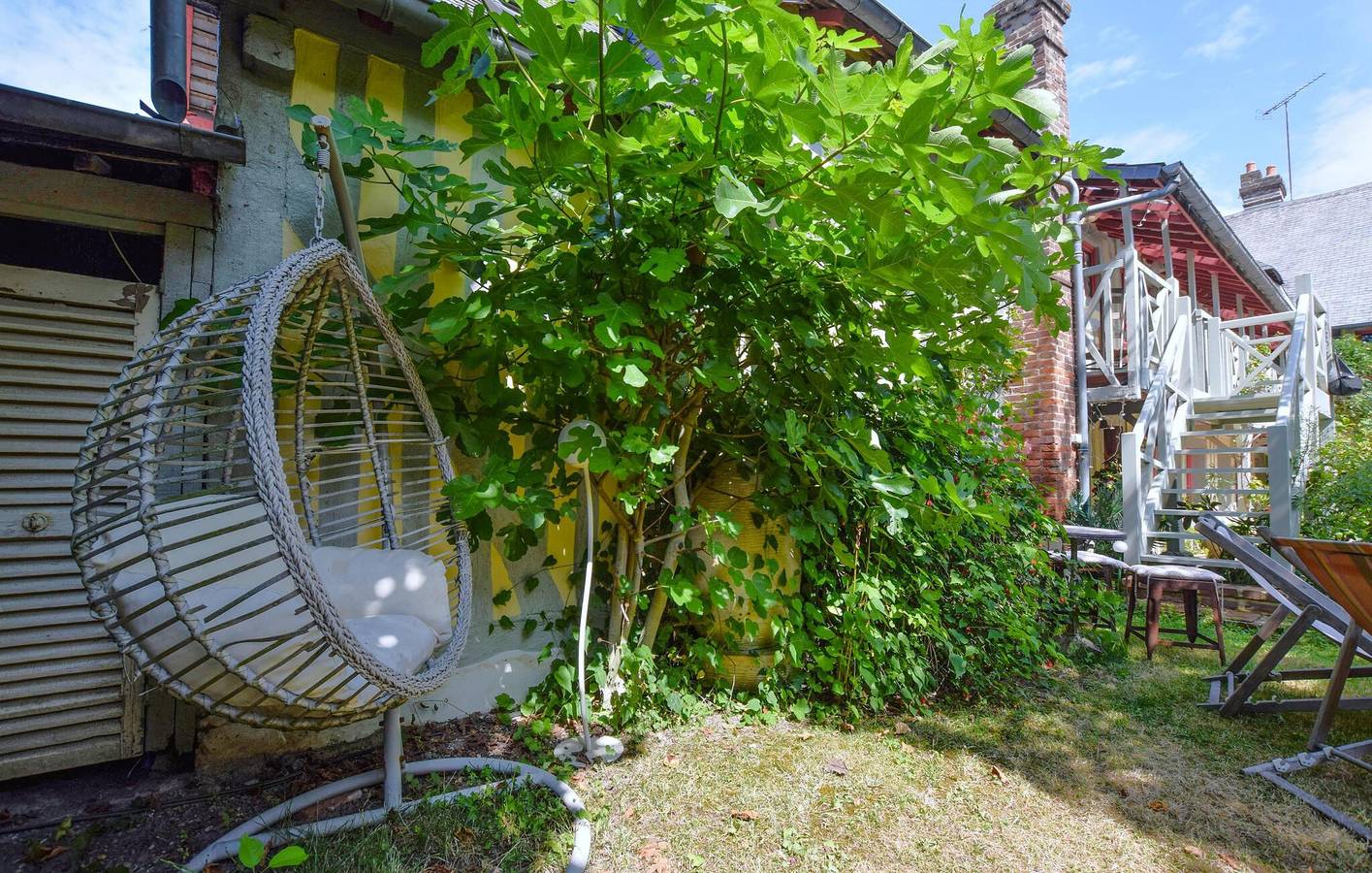 Apartamento vacacional entero, Acogedor apartamento con jardín, wifi y aparcamiento - A 2 km de la playa in Sainte-Famille-en-Auge, Region de Lisieux