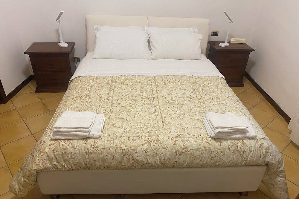 Ganze Wohnung, Dimora Dora, apartment in the heart of Agrigento, furnished and equipped with everything in Agrigento, Agrigento Provinz