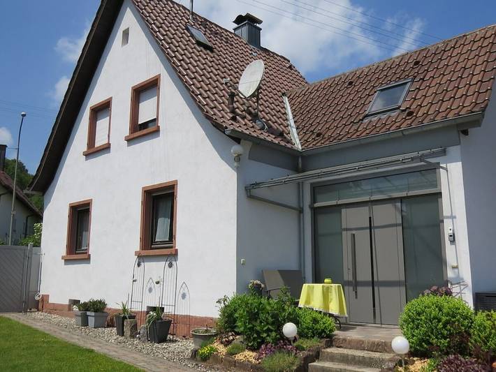 Ferienhaus für 4 Personen, mit Garten in Gossersweiler-Stein