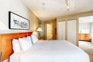 Glamping for 2 Guests in Whistler, Whistler Blackcomb, Picture 1