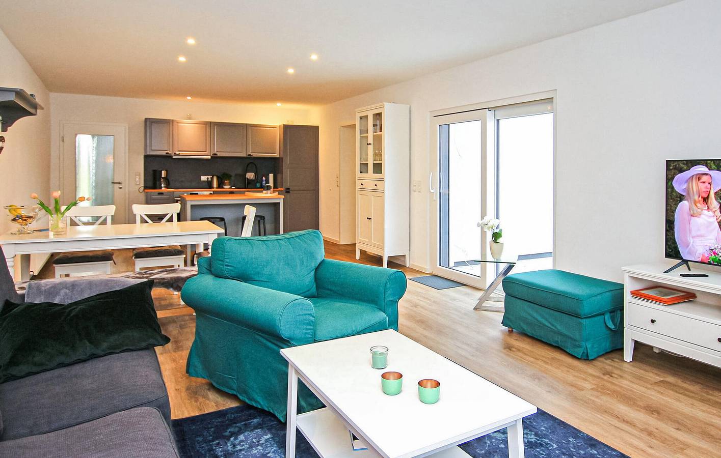 Moderno apartamento con terraza, aparcamiento y vistas al mar in Malchow, Fleesensee