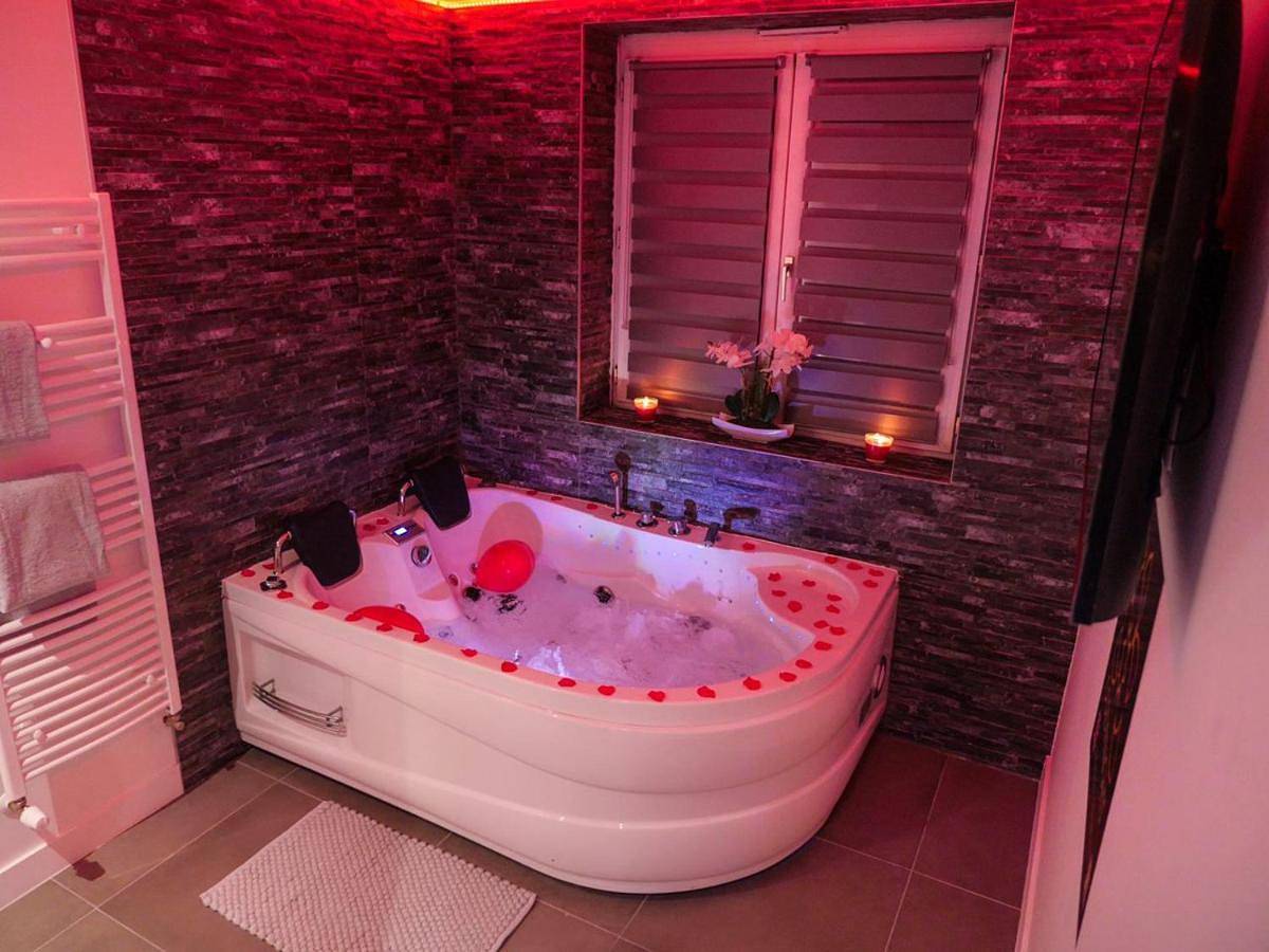 Appartement entier, One-Bedroom Apartment in Besançon, Doubs