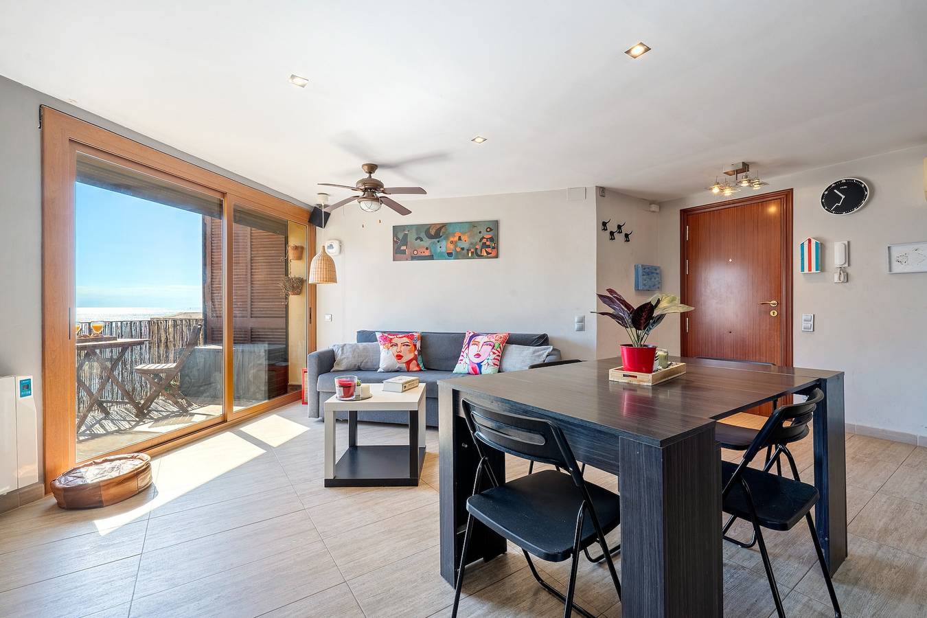 Apartamento entero, Apartamento 'Alguer' con vistas al mar, Wi-Fi y aire acondicionado in Tierras del Ebro, Costa Dorada