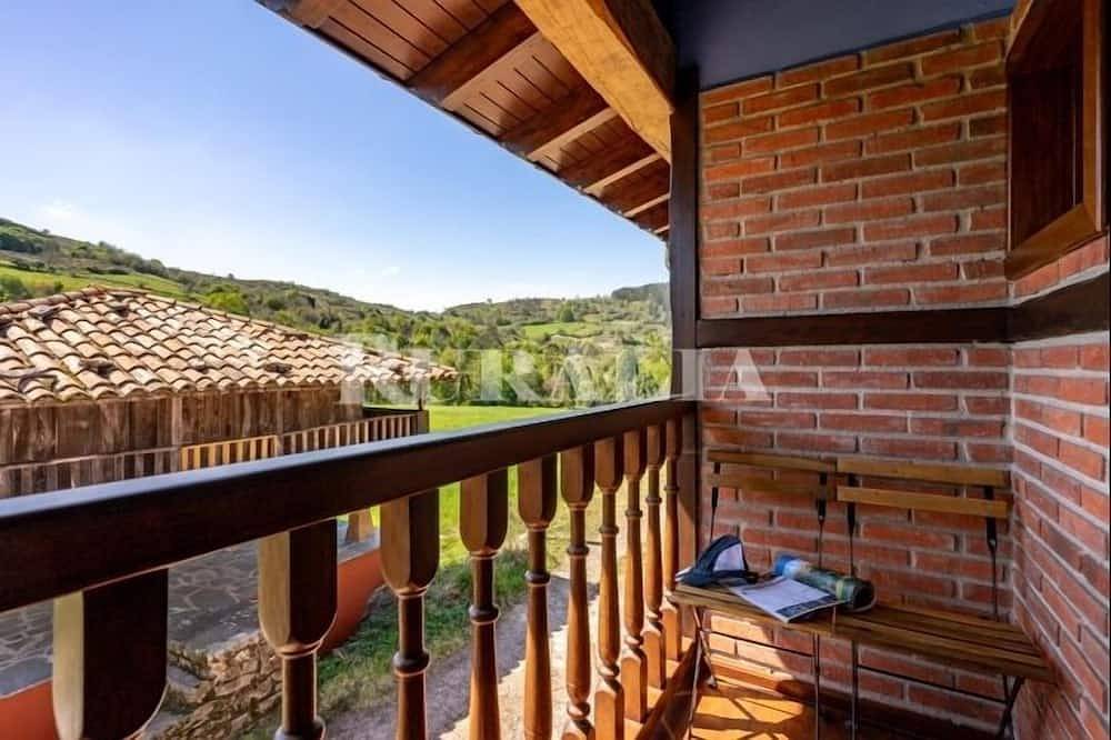 Ganze Wohnung, Apto La Espina 1 - rural apartment in Celada (Villaviciosa) | 4 guests in Villaviciosa, Costa Verde (Spanien)