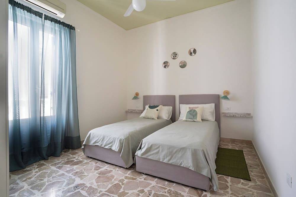 Apartamento entero, At 30 Mt from the sea Apartment 6 places in Aci Trezza in Aci Trezza, Aci Castello