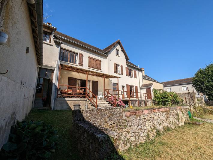 Gîte pour 5 personnes, avec jardin à Lurais