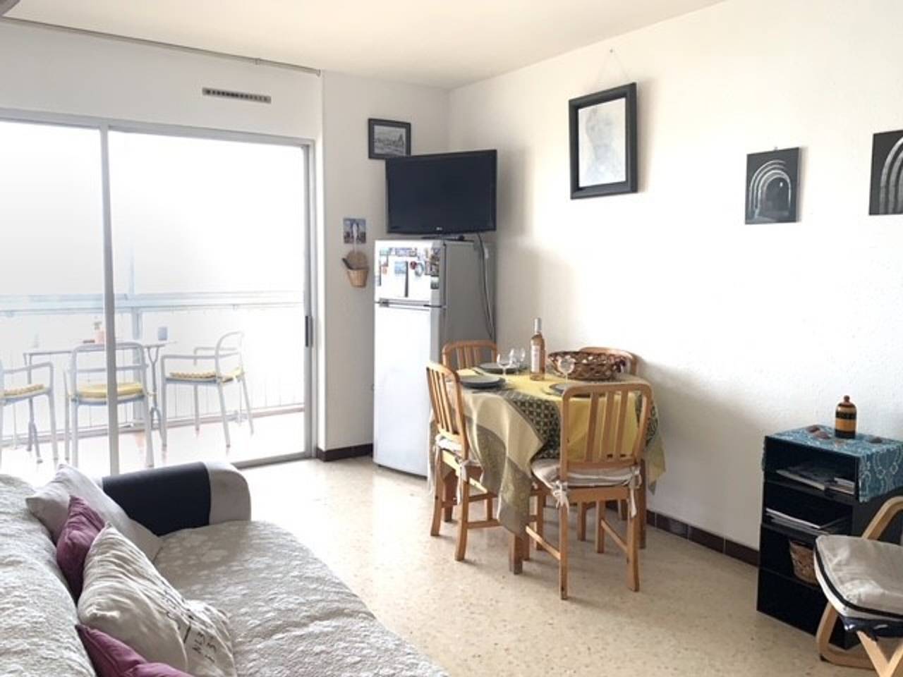 Entire apartment, Apartamento luminoso con balcón, se admiten mascotas - Cerca de termas in Balaruc-les-Bains, Côte d'Améthyste