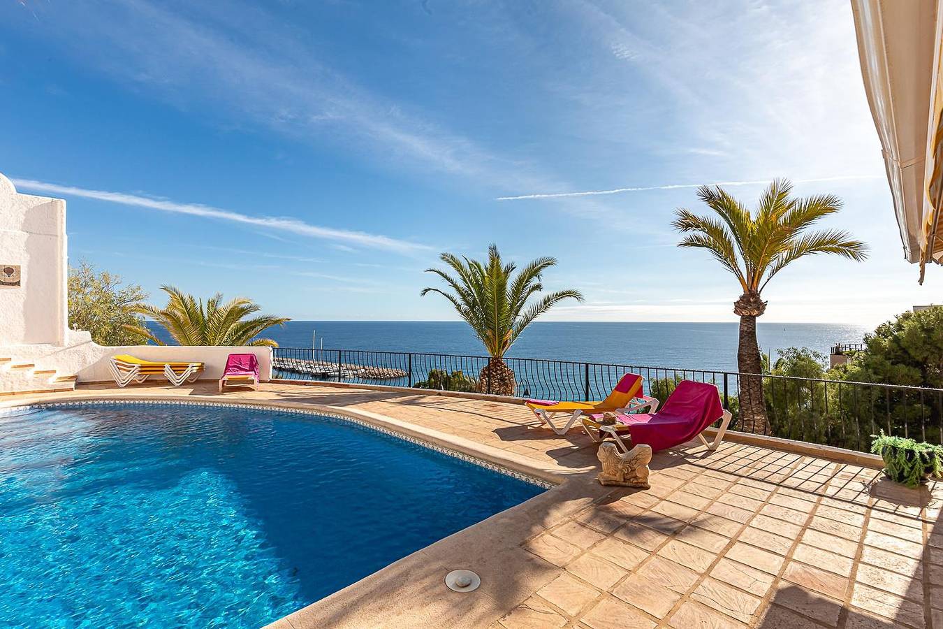 Villa Campomanus in Pueblo Mascarat, Altea