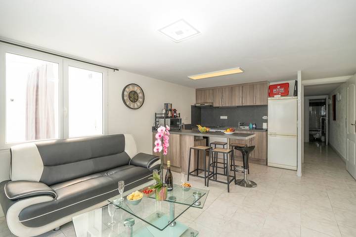 Gîte pour 5 personnes, avec terrasse et jardin dans Lac Léman (France) - 2