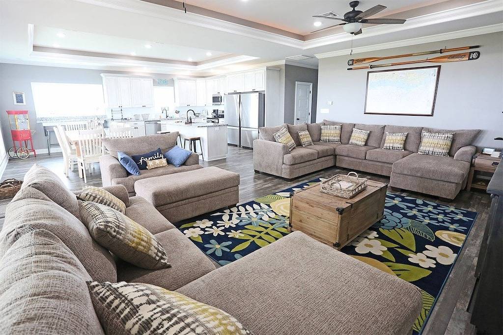 Familien Gezeiten - New Beachfront 4 Bdr / 4. 5 Bad w / Golfwagenverleih Opt in Grand Isle, Jefferson Parish