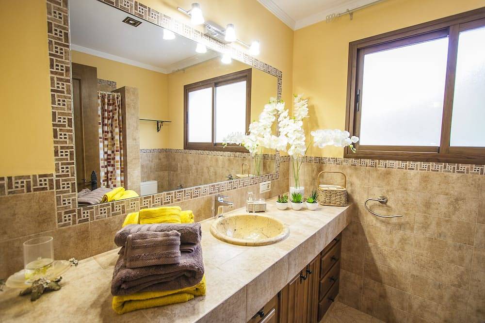 Exclusivo Chalet con Espectaculares Vista y Gran Intimidad in El Gastor, White Villages