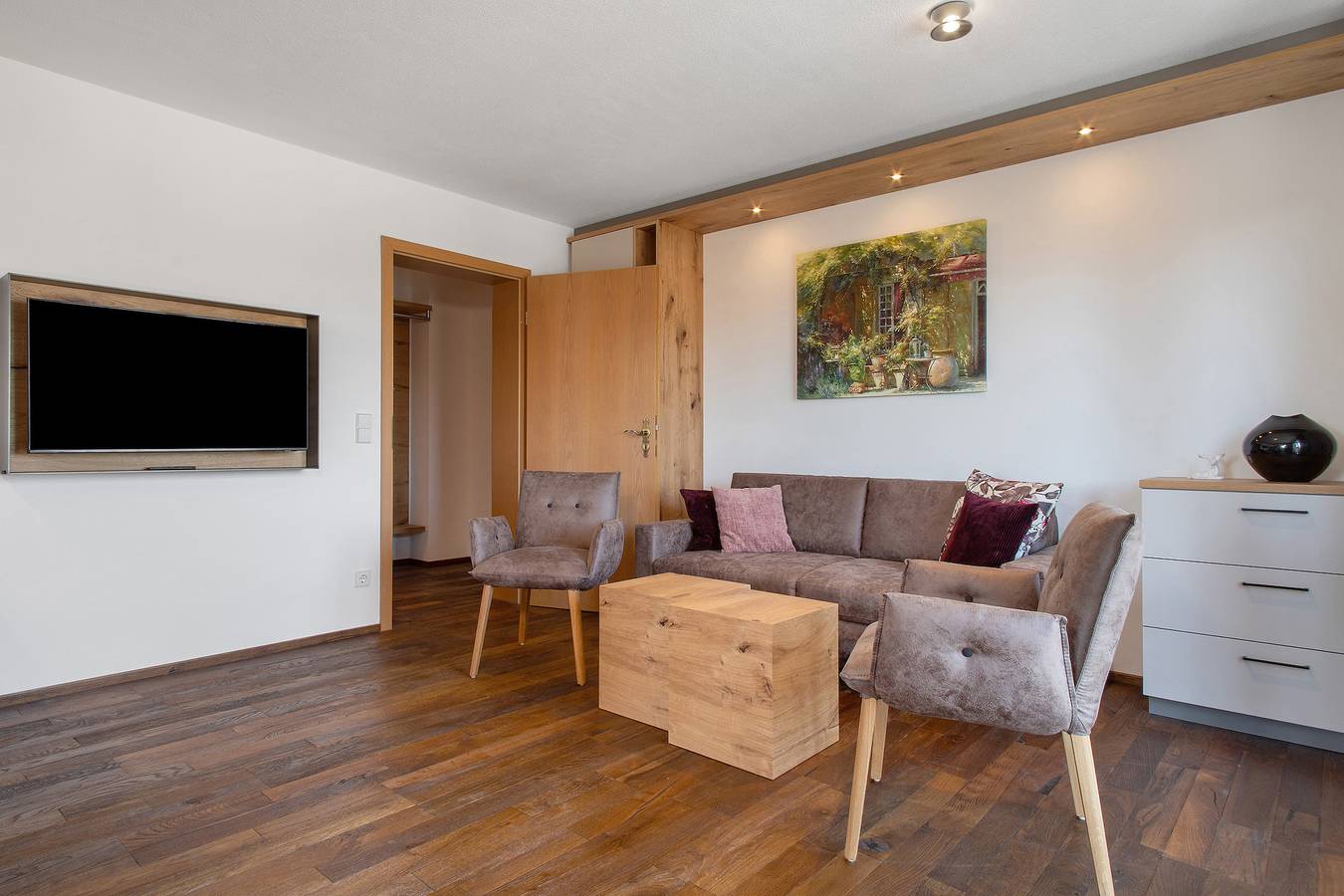 Ganze Wohnung, Ferienwohnung 'Wohnung Elstar' mit Gemeinschaftsterrasse, Gemeinschaftsgarten und Wlan in Immenstaad, Immenstaad am Bodensee