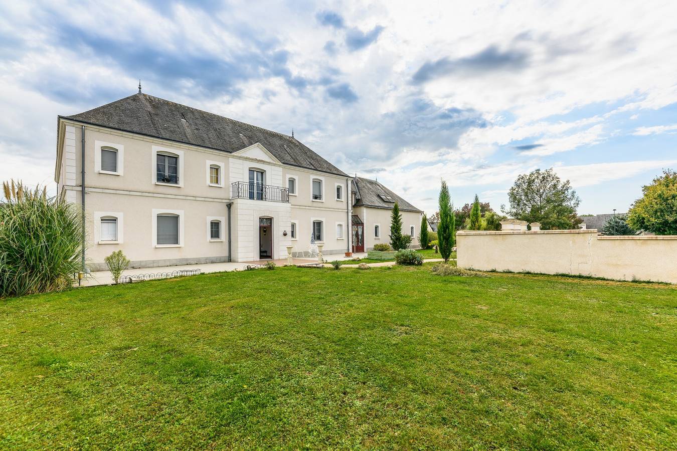 Chambre confort Opale avec piscine partagée in Saint-Cyr-sur-Loire, Région de Tours