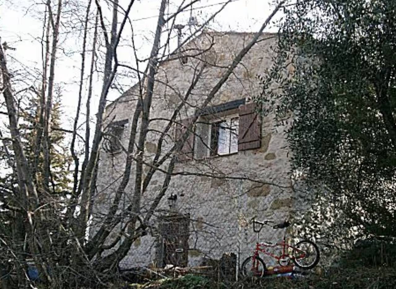 Casa rural 'Les Lys' con vistas a la montaña, Wi-Fi y aire acondicionado in Berre-les-Alpes, Nizza Region