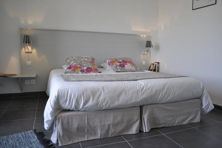 Chambre d’hôte pour 2 personnes, avec piscine ainsi que balcon et vue à Mazan - 4