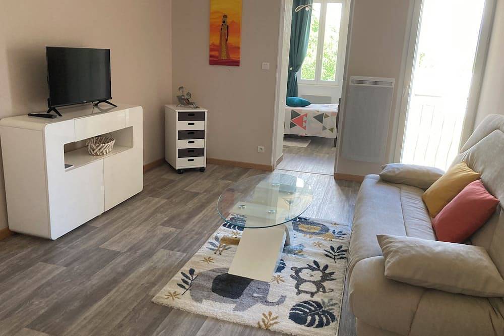 Appartement entier, Joli appartement de 60m2, au cœur du village du Bousquet d'Orb 34260 in Le Bousquet-d'Orb, Région de Lodève