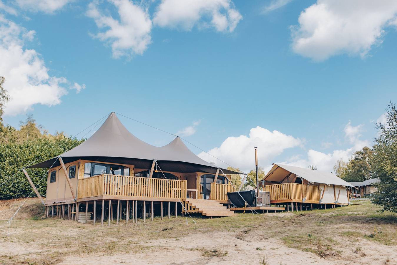 Wb Resort GmbH — Glamfield Lodge Deluxe mit Hot Tub | 6 Pers. in Wilsum, Landkreis Grafschaft Bentheim