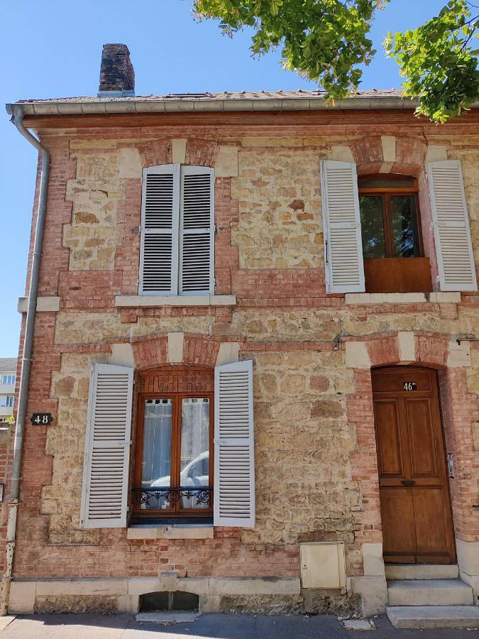 Appartement entier, One-Bedroom Apartment in Châlons-en-Champagne, Marne