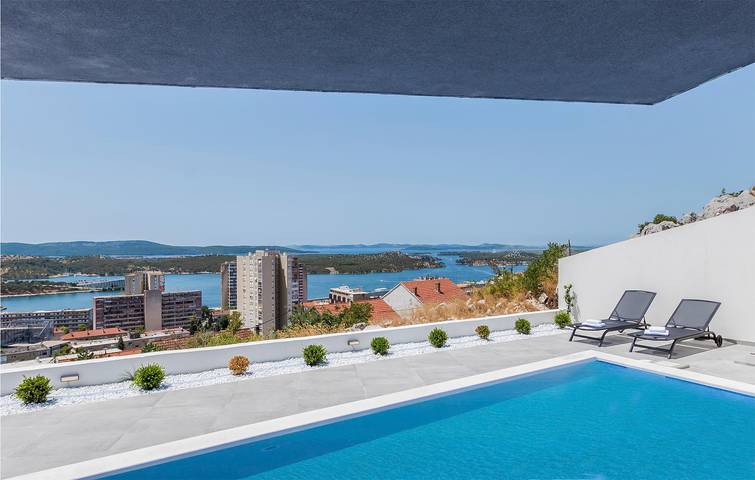 Ferienhaus für 4 Personen, mit Terrasse in Sibenik - 2