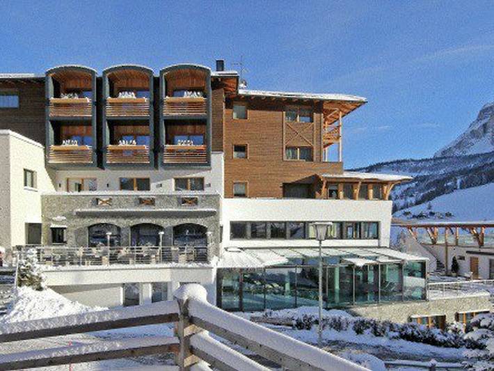 Hotel für 4 Personen, mit Garten und Whirlpool sowie Balkon in La Villa