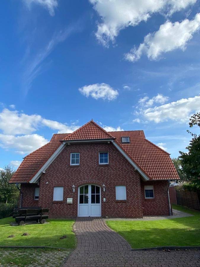 Ferienwohnung für 4 Personen, mit Balkon und Terrasse sowie Garten und Kinderpool