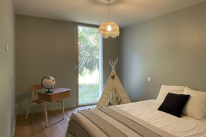 Location de vacances pour 12 personnes, avec jardin et terrasse à Bassussarry - 4