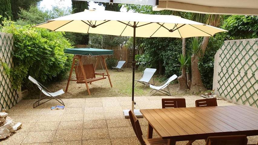 Gîte pour 4 personnes, avec jardin et terrasse, animaux acceptés dans La Pointe-Rouge - 2