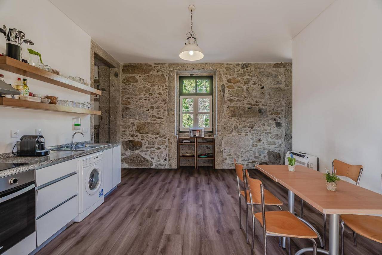 Five-Bedroom House in Coucieiro, Distrito de Braga