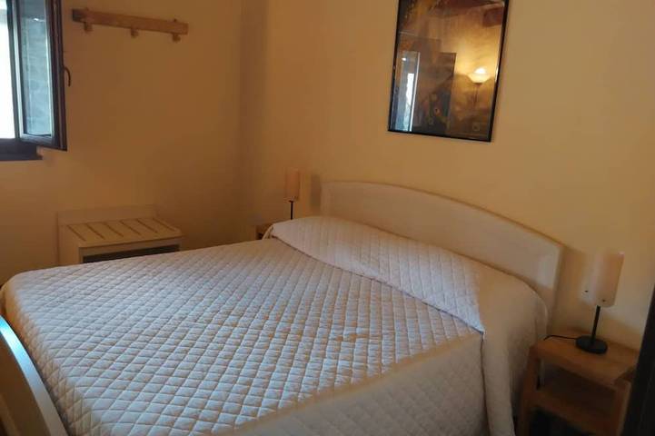 Location de vacances pour 4 personnes, avec piscine ainsi que terrasse et jardin à Santa Marina - 3