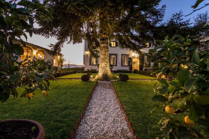 Location de vacances pour 24 personnes, avec jardin à Capannori - 2