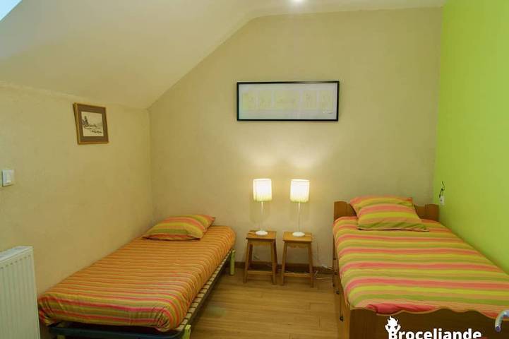 Gîte pour 5 personnes, avec jardin à Iffendic - 3