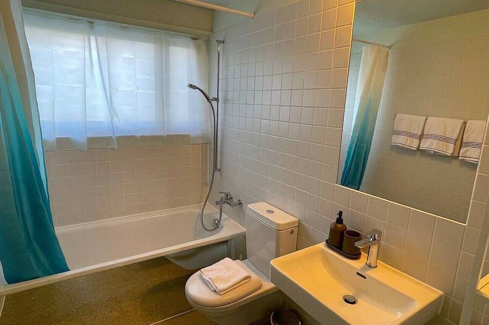 Geheel appartement, Concierge, Lake Thun/Alps Scenic Views by Swisshut in Sigriswil, Meer van Thun