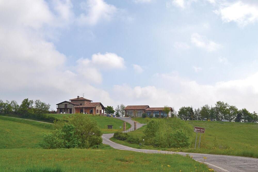 Geheel appartement, Mooi appartement in Salsomaggiore T. Pr in Salsomaggiore Terme, Provincie Parma