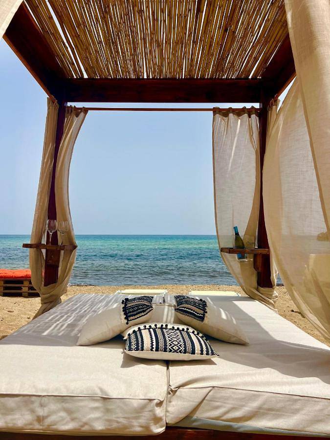 Villa per 6 persone, con idromassaggio e giardino nonché balcone e piscina a Marzamemi