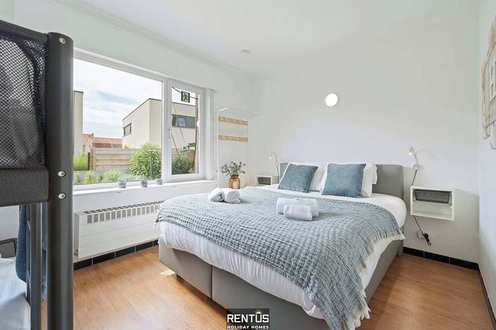 Location de vacances pour 8 personnes, avec jardin et balcon dans Lombardsijde - 2