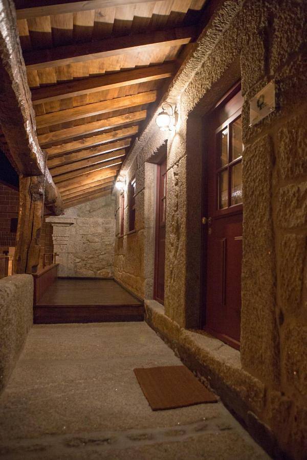 Location de vacances pour 6 personnes, avec vue et jardin, adapté aux familles dans Sistelo - 4