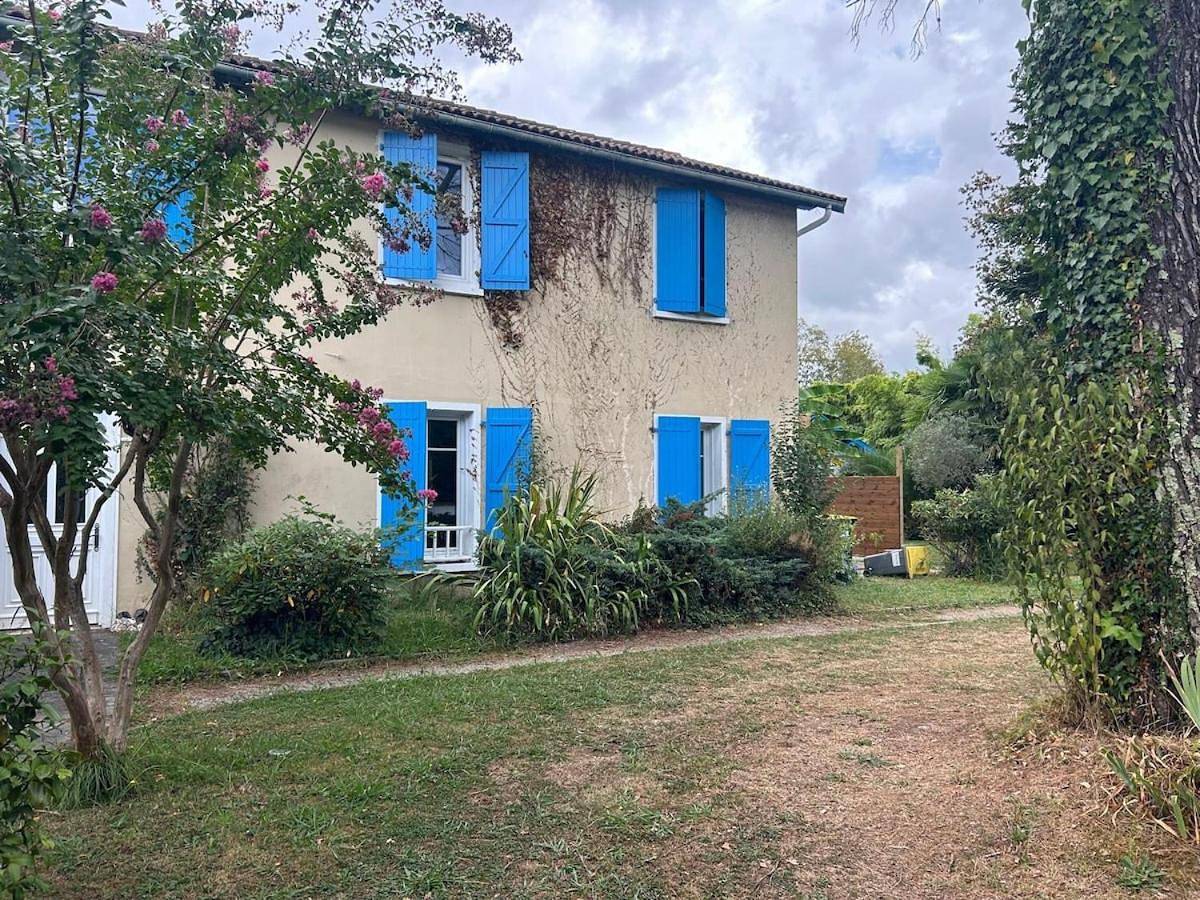 Appartement entier, Maison Colibri in Salies-de-Béarn, Béarn
