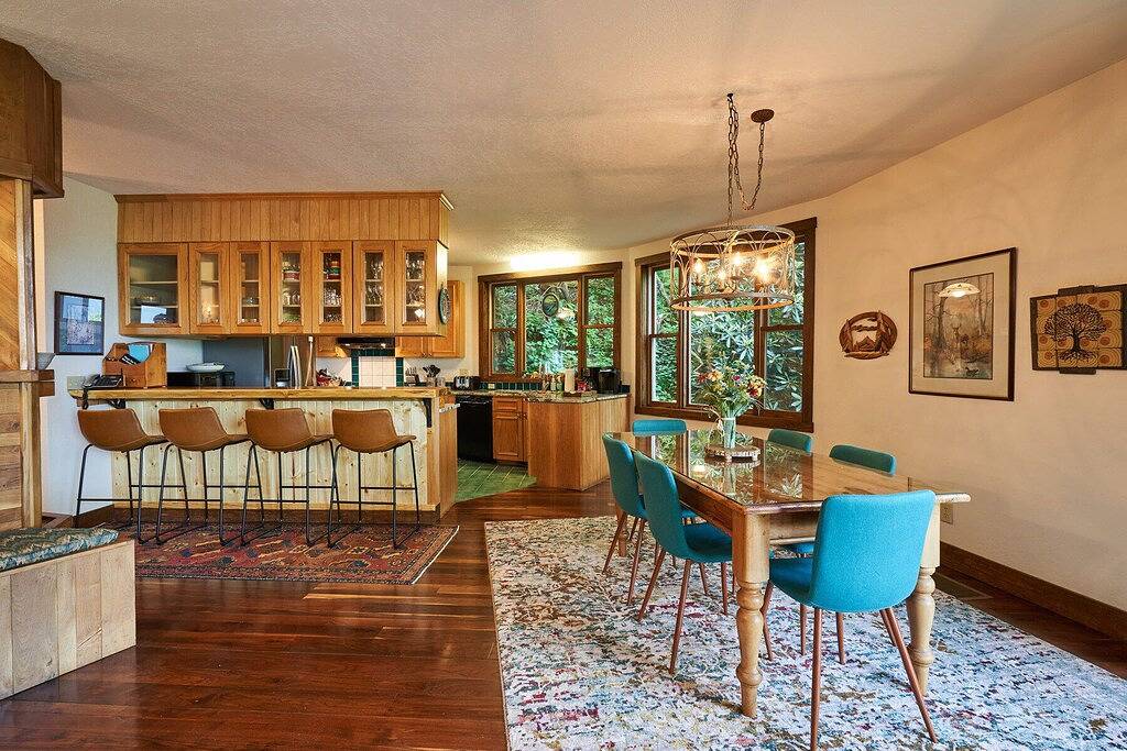 Treehaven - Magical Mountain Retreat, Views, Upsca in Blue Ridge Parkway, Caldwell County