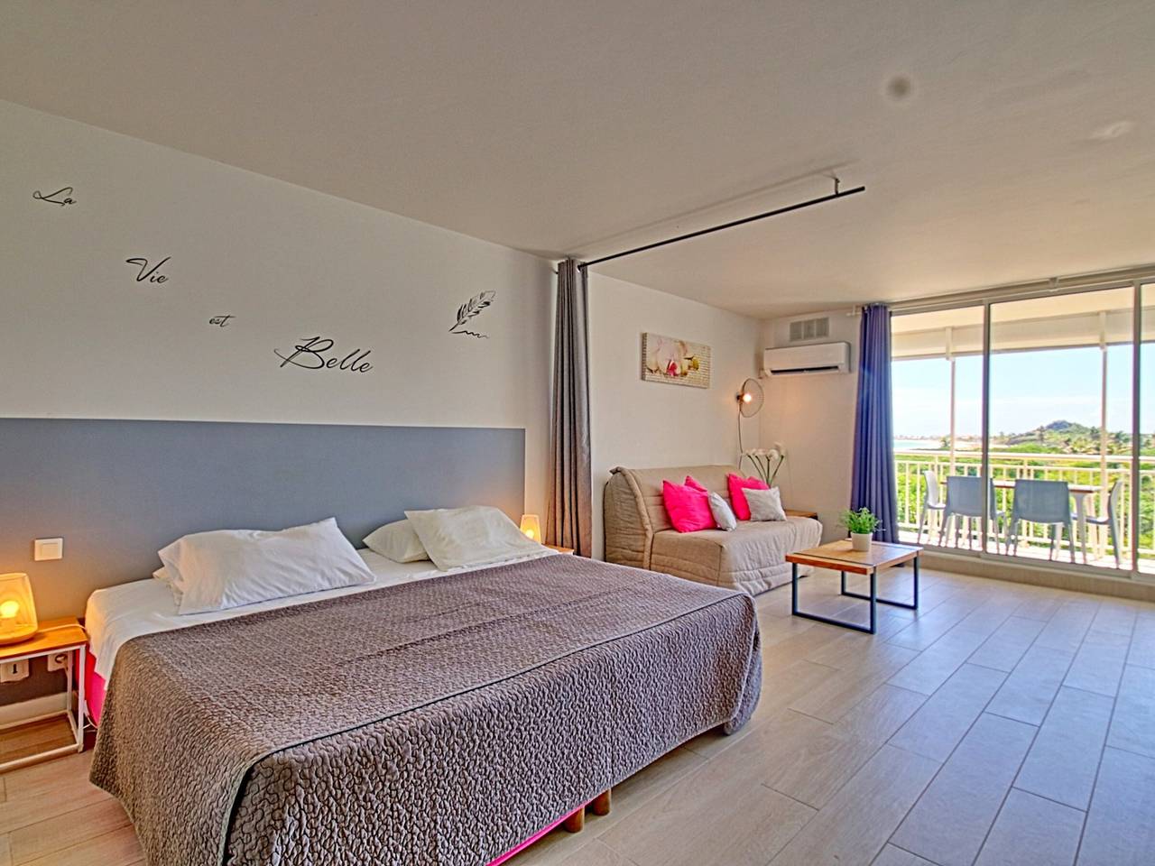 Studio entier, Studio Spacieux à Saint-Martin avec Terrasse et Cuisine Équipée in Saint Martin