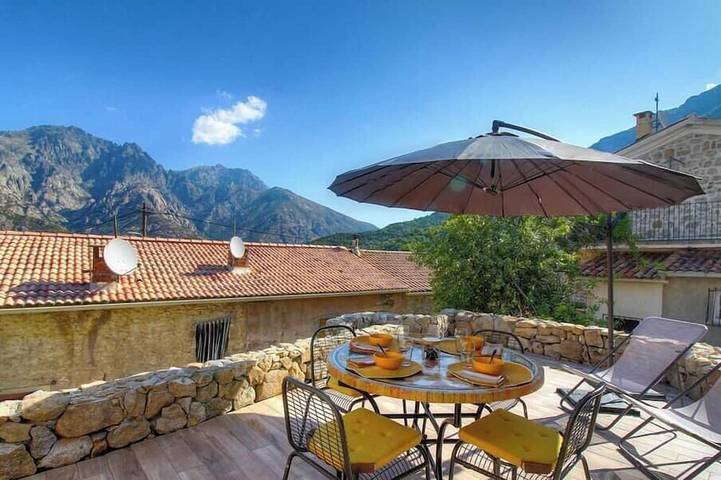 Location de vacances pour 2 personnes, avec terrasse à Bocognano - 4