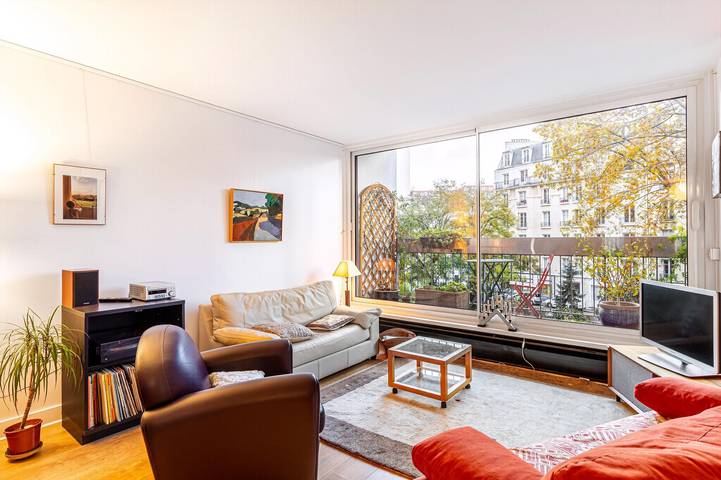 Apartment for 4 people, with Balcony in Paris