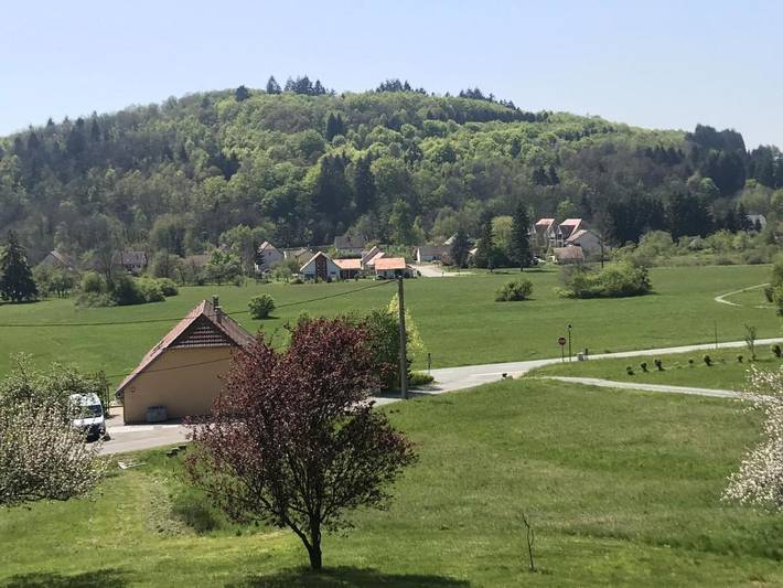 Location de vacances pour 9 personnes, avec jardin et vue, adapté aux familles à Étueffont