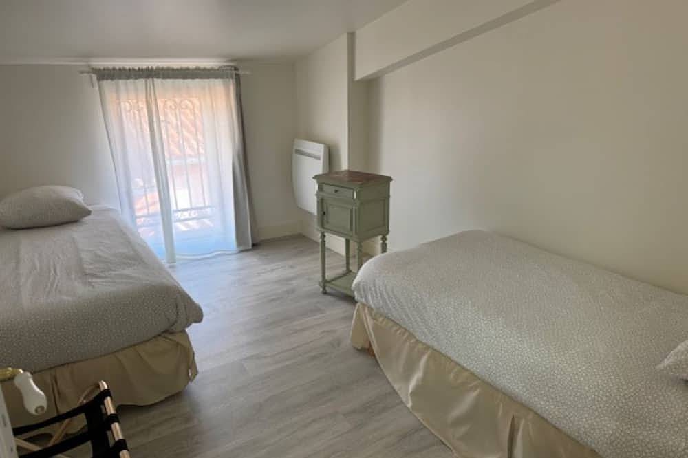 Gite in the lauragais on a 15 ha property 25 km from Toulouse in Caraman, Lauragais