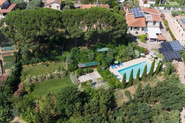 Ferienhaus für 17 Personen, mit Pool und Whirlpool - 1
