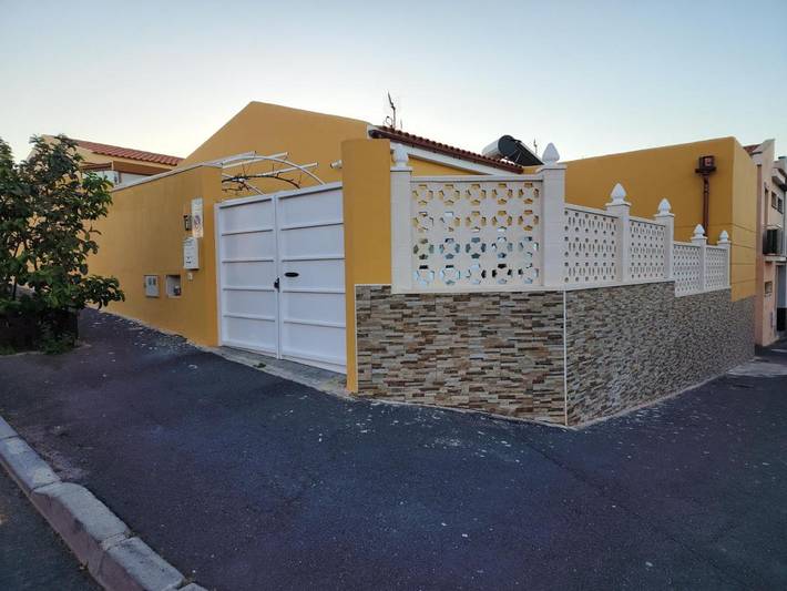 Ferienhaus für 6 Personen, mit Terrasse und Garten in San Isidro