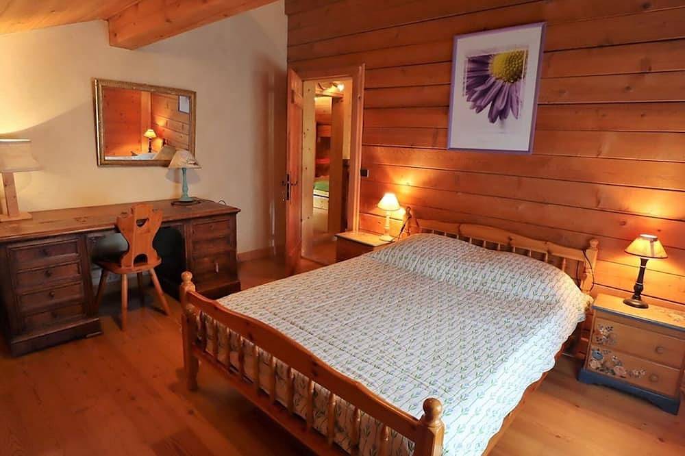 Chalet familiar para 10 personas cerca del centro y pistas - wifi, terraza y barbacoa in Arêches, Beaufort (Rhône-Alpes)